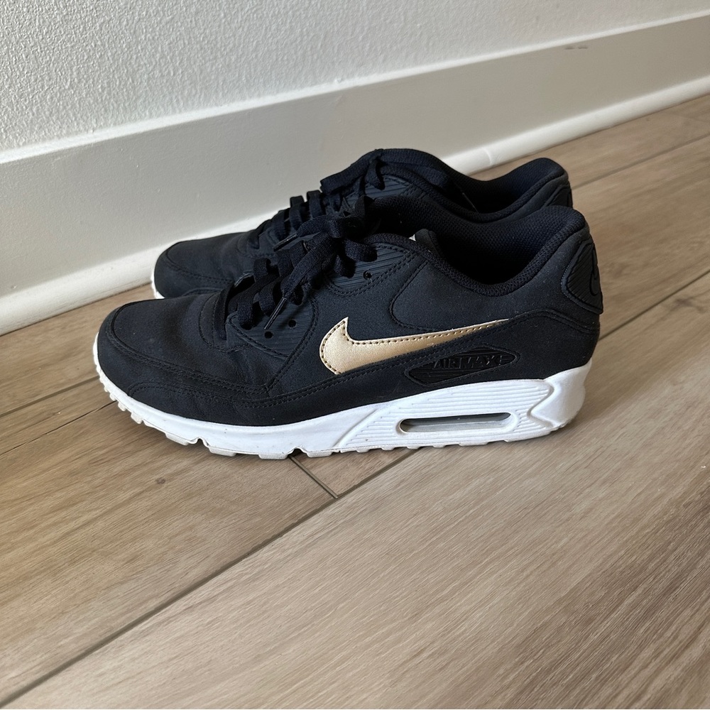 Nike Air Max 90 Nike ID Black and Gold